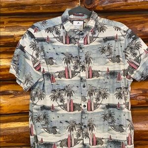 Slim fit button down